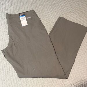 Columbia Men's Khaki Chinos